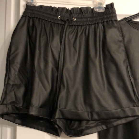 Zenana- NWOT- Vegan leather top and short set - Picture 2 of 8